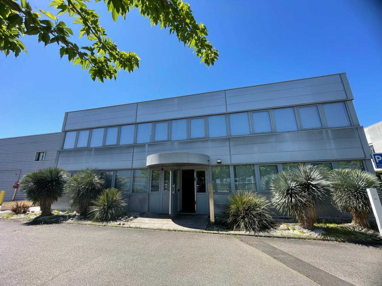 Local d'activité Toulouse 1520m² Vente local d'activité Toulouse Haute-Garonne OVACT2533863 1